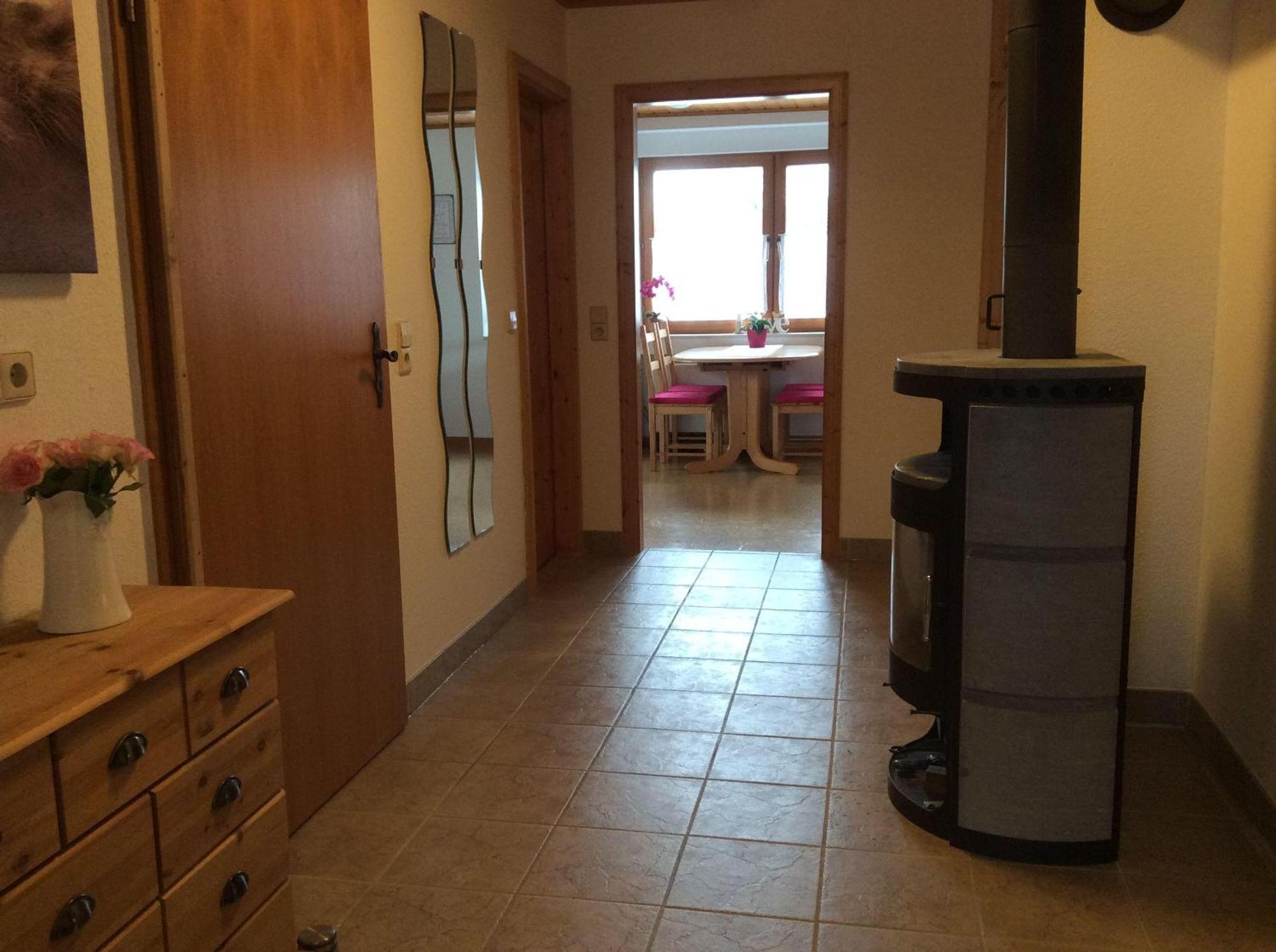 Ferienwohnung-Loesch ノイエンビュルク・アム・ライン エクステリア 写真
